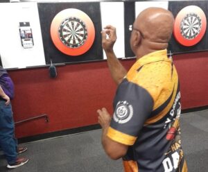 Gibbs shines bright while top three set a hot tempo