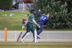 Lynbrook move into top four